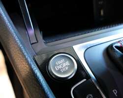 Volkswagen Golf VII GTI Performance 230cv DSG 9