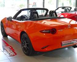 Mazda MX-5 Roadster 2.0 184 30th Anniversary 192/3200 14