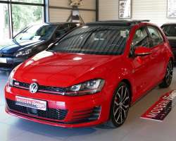 Volkswagen Golf VII GTI Performance 230cv 3