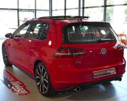 Volkswagen Golf VII GTI Performance 230cv 14