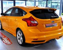 Ford Focus ST 2.0 Ecoboost 250cv 14