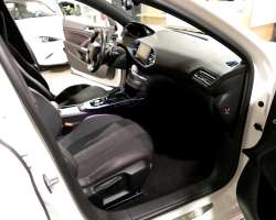 Peugeot 308 1.2 Puretec 130 GT Line EAT8 5 Peugeot 308 1.2 Puretec 130 GT Line EAT8 5