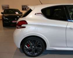 Peugeot 208 GTi 1.6 THP 208 Facelift 15