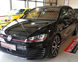 Volkswagen Golf VII GTI Performance 230cv DSG 3