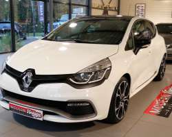 Renault Clio 4 RS Trophy 220 EDC 3 Renault Clio 4 RS Trophy 220 EDC 3