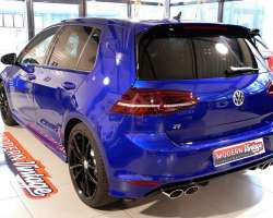 Volkswagen Golf VII R 4Motion DSG 300cv 12