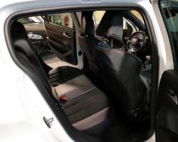 Peugeot 308 GTi 1.6 THP 272cv Facelift 4 Peugeot 308 GTi 1.6 THP 272cv Facelift 4