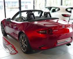 Mazda MX-5 Roadster ND 2.0 184 Selection Recaro 11