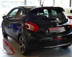 Peugeot 208 GTi 1.6 THP 200cv 14