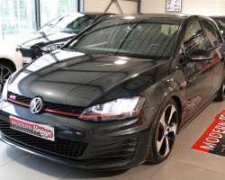 Volkswagen Golf VII GTI Performance 230cv 3