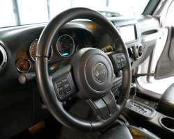 Jeep Wrangler Unlimited 2.8 CRD 200cv Sahara 7