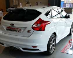 Ford Focus ST 2.0 Ecoboost 250cv 17