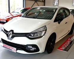 Renault Clio 4 RS Trophy 220 EDC 3