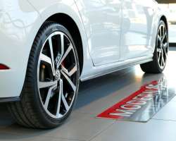 Volkswagen Golf VII GTI Performance 245 DSG Facelift 18