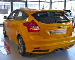 Ford Focus ST 2.0 Ecoboost 250cv 14