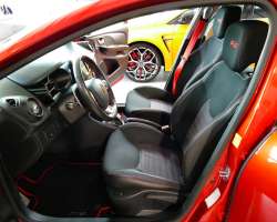 Renault Clio 4 RS Trophy 220 EDC 19