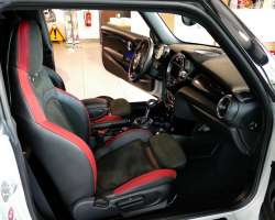 Mini Cooper John Cooper Works 231cv BVA6 Echpt JCW! 4 Mini Cooper John Cooper Works 231cv BVA6 Echpt JCW! 4