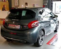 Peugeot 208 GTi 1.6 THP 200cv 14