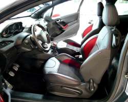 Peugeot 208 GTi 1.6 THP 200cv 18