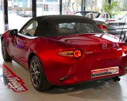 Mazda MX-5 Roadster ND 2.0 184 Selection Recaro 14