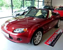 Mazda MX-5 2.0 160 Roadster Elegance 3