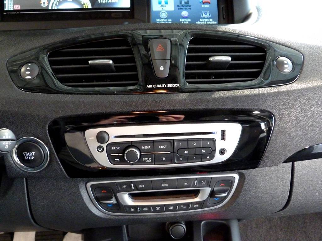 RENAULT SCENIC 1.4 TCe 130 BOSE EDITION - Véhicule - Modern Vintage